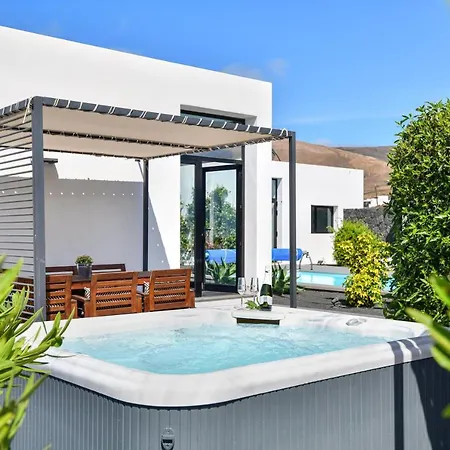 Villa Iconic