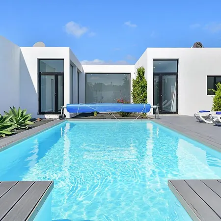 Villa Iconic *