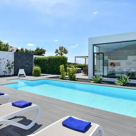 Villa Iconic *